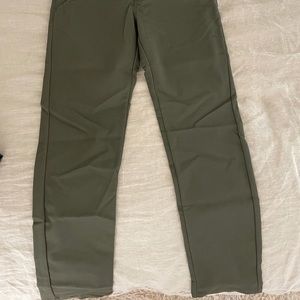 Brand new Vans authentic chino pants